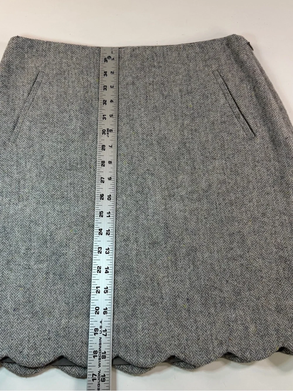 Talbots Gray Herringbone Pencil Skirt Scalloped Hem Preppy Minimalist W Size 8